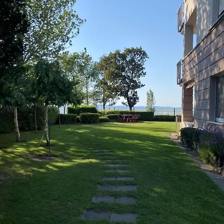 Summer Vibe 2 Ground Floor Apartment